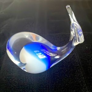 Vintage Art Glass hand blown Whale‎